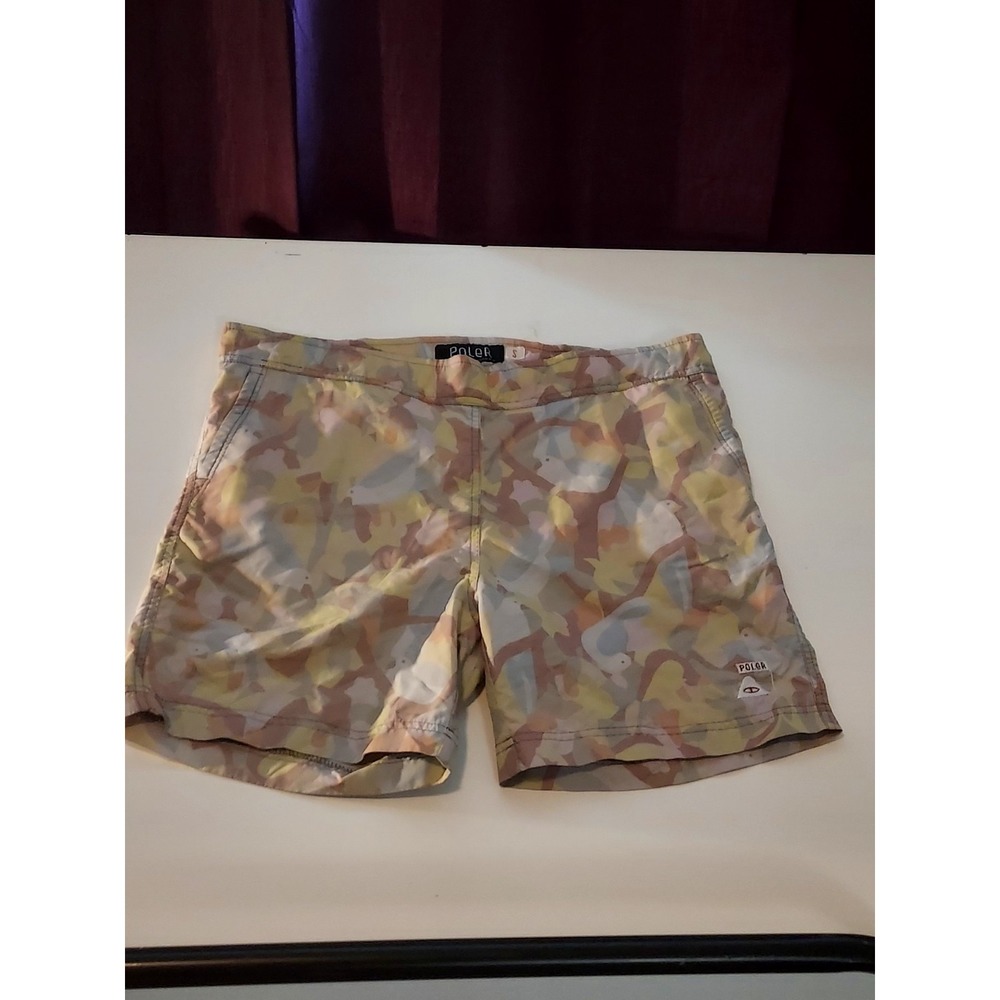 Swim Trunks Mens Size Small Camo with zip pockets, lined